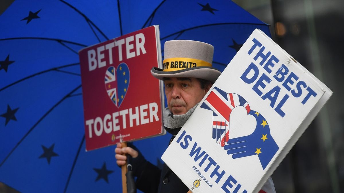 Šance na dohodu Británie s EU je 50 na 50, uvádí vládní zdroje